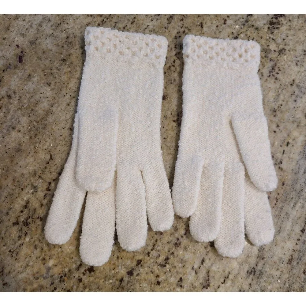 Vintage Size M/L Cotton? Wool? White Textured Stretch Gloves. Wrist Detail 8